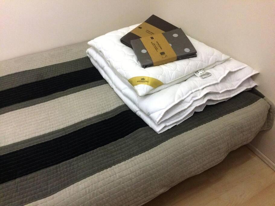 Nice Room, Комната, Pokoj Miedzy Airport Wro A Centrum Breslavia Exterior foto